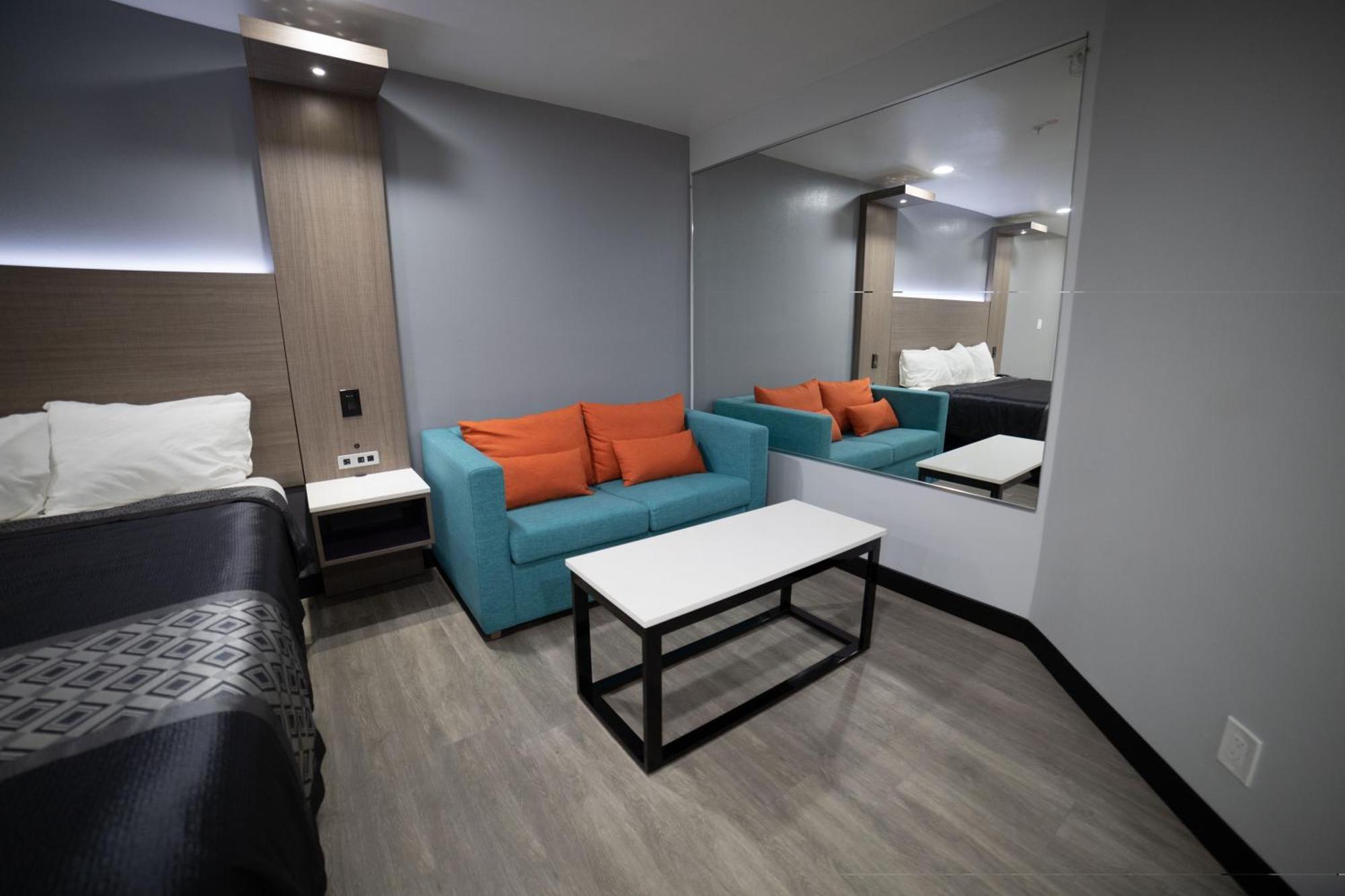 Express Inn & Suites Ontario Airport Eksteriør bilde